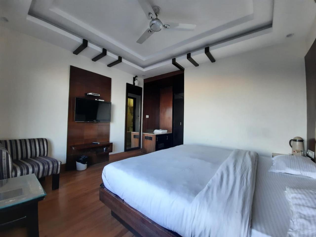 Basera Hotel Mussoorie Exterior photo