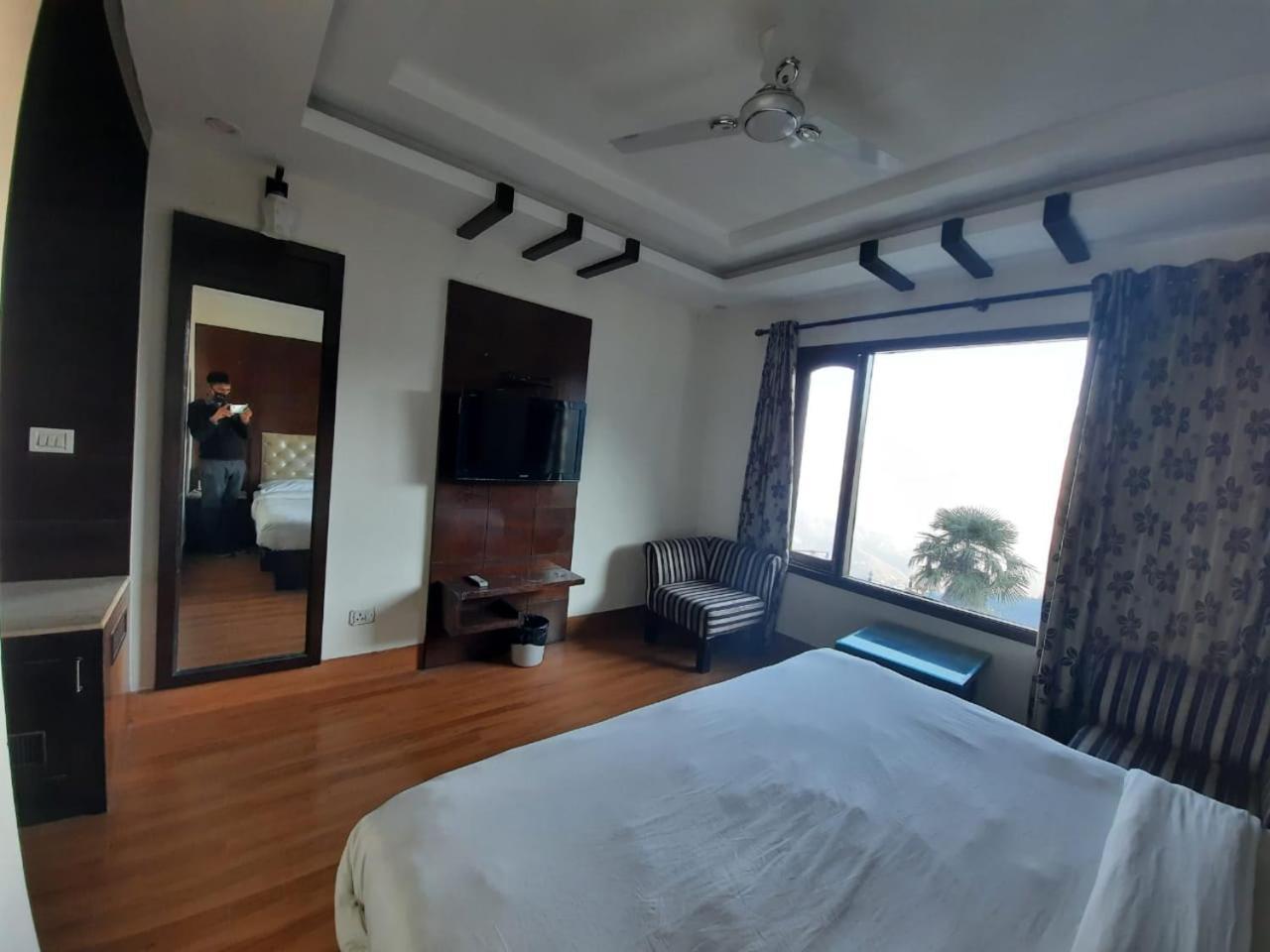 Basera Hotel Mussoorie Exterior photo
