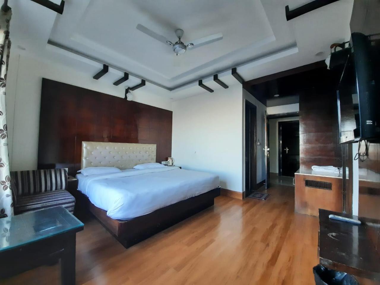 Basera Hotel Mussoorie Exterior photo